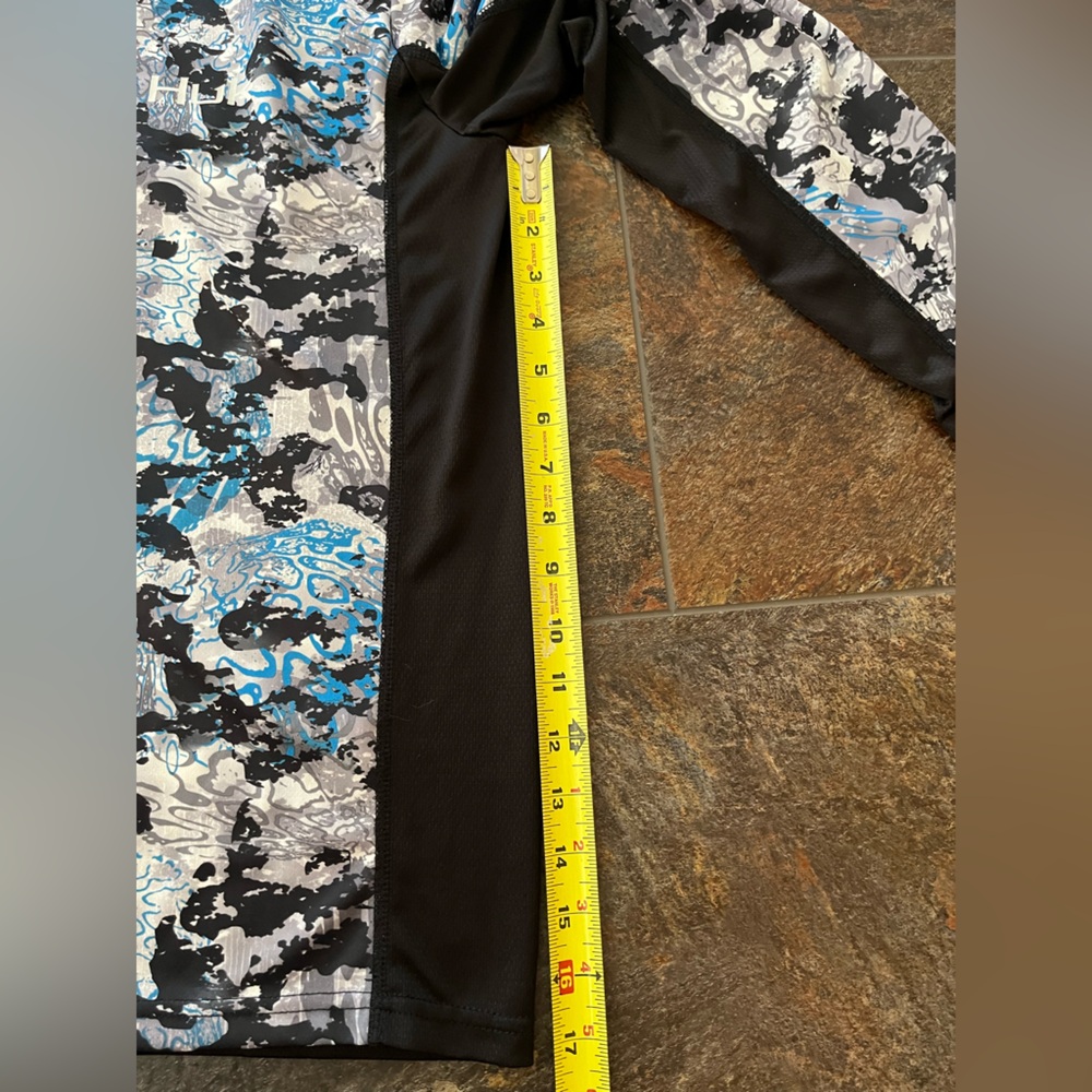 Men’s Huk Icon X tide change hooded camo performance fishing shirt. Size medium - Picture 8 of 11